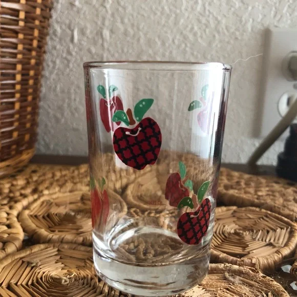 Anchor Hocking Plaid Apple Creamer & Juice Glass Set - Picture 13 of 15